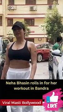 Neha Bhasin, Kareena Kapoor & Janhvi Kapoor Spotted in Town Viral Masti Bollywood