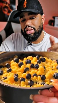 Tu penses quoi de ce gâteau aux myrtilles ?