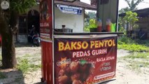 TASTY MEATBALL PENTOL SPICY ROADSIDE INDONESIAN STREET FOOD
