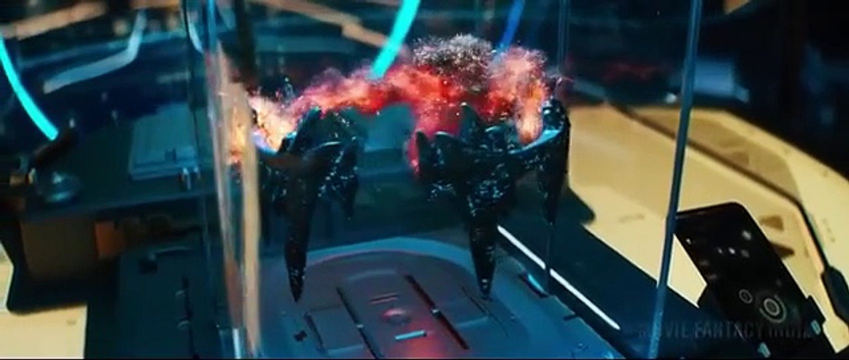 Robot_3.0_-_HINDI_Trailer___Rajinikanth___Hrithik_Roshan___Aishwarya_Rai_Bachchan___S._Shankar_2024(360p)