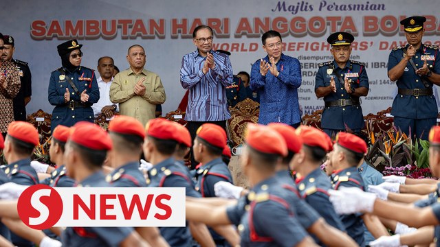 PM: Civil servants deserve salary hike for their contributions, sacrifices