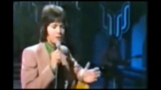THE DAYS OF LOVE by Cliff Richard - live performance 1973 stereo +lyrics