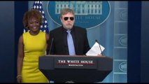 Mark Hamill da Biden: ho chiesto se potevo chiamarlo Joe-B-Wan Kenobi