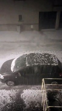 Des Grêlons Géants Ravagent Tremblay-en-France !