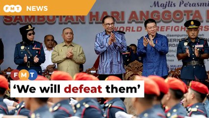 Anwar slams those who oppose civil service wage rise