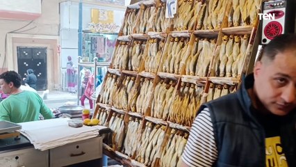متابعة سوق الفسيخ والرنجة في الإسكندرية قبل عيد شم النسيم وإقبال كبير من المواطنين على الشراء