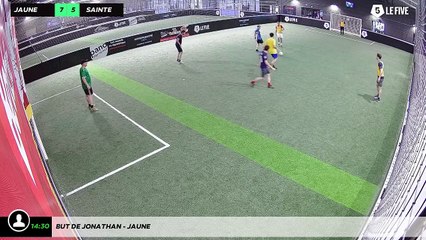 But de Jonathan - JAUNE