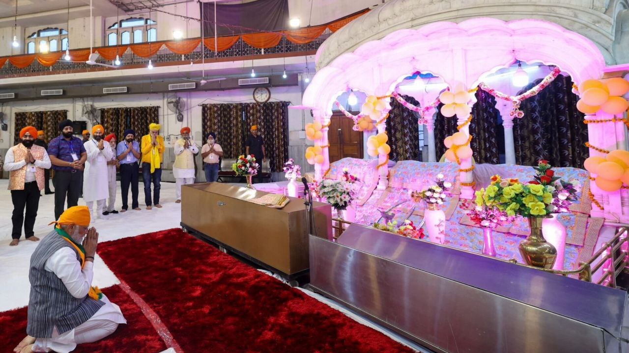 वीडियो: प्रधानमंत्री का काफिला गुजरने के दौरान लगे राहुल गांधी जिंदाबाद के नारे, वीडियो वायरल