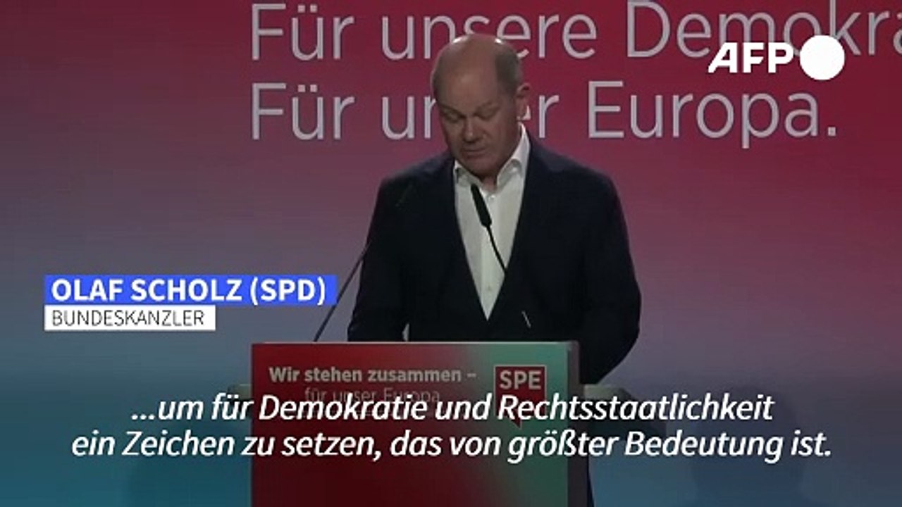 Scholz: 'Die Demokratie wird bedroht'