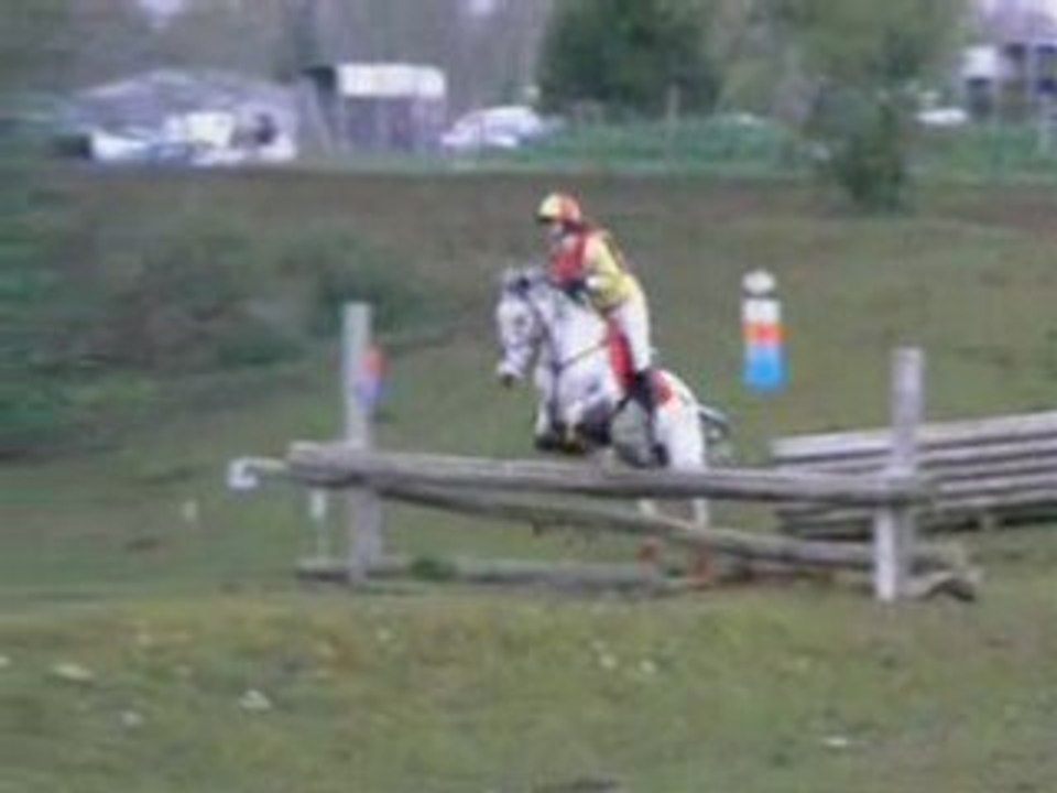 GATOUNE CROSS