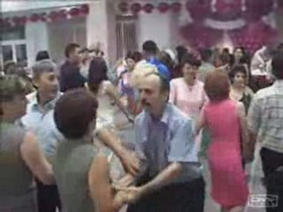 TA KA BIEN DANSER_