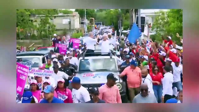 Luis Abinader encabeza marcha caravana en Cotuí, Sánchez Ramírez