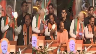 वीडियो: प्रधानमंत्री नरेंद्र मोदी के रोड शो के दौरान हुई घटना का 13 सेकंड का वीडियो वायरल