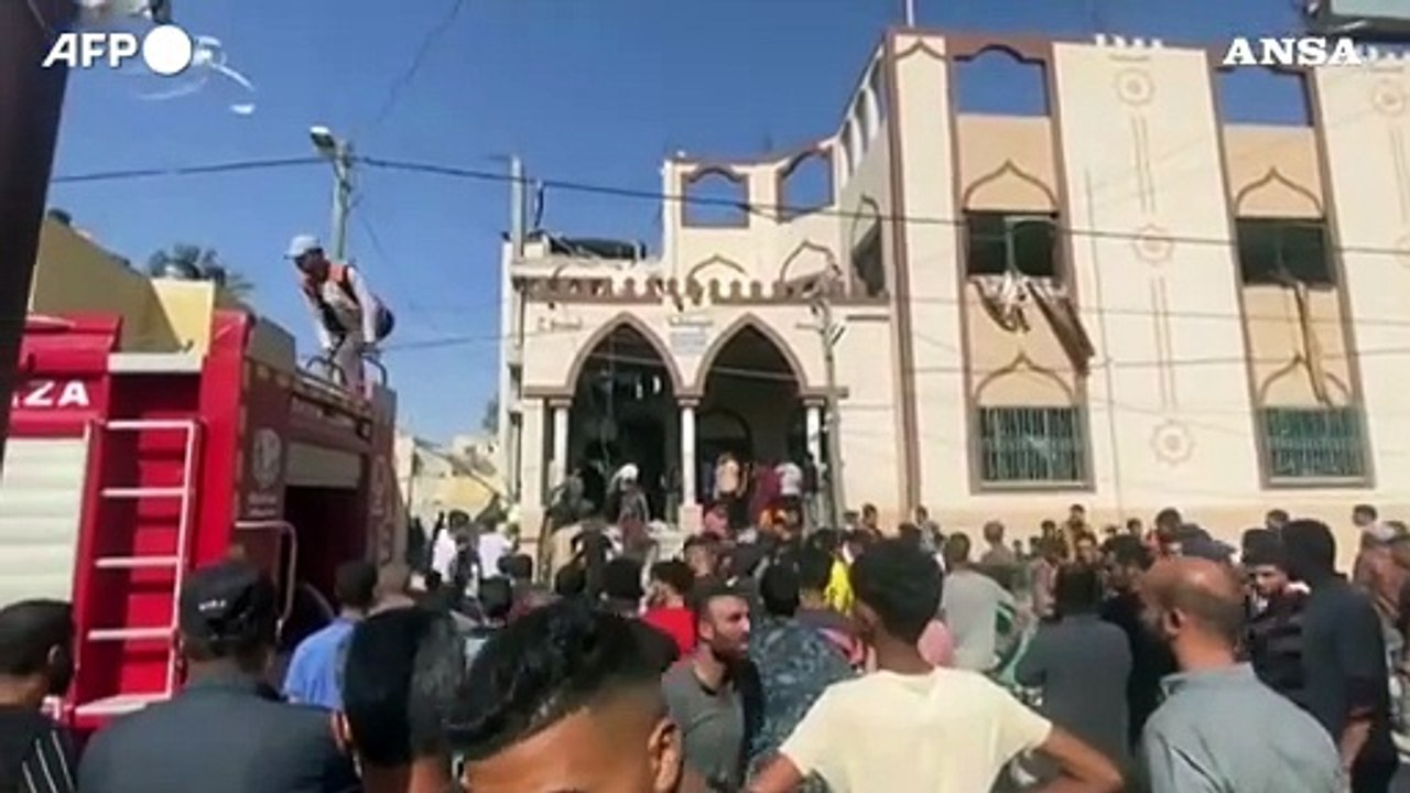 Gaza, la moschea Noah a Khan Yunis distrutta da un raid israeliano