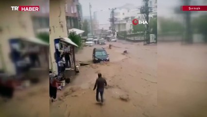 Sele kapılan kadın ile çocuk böyle kurtarıldı