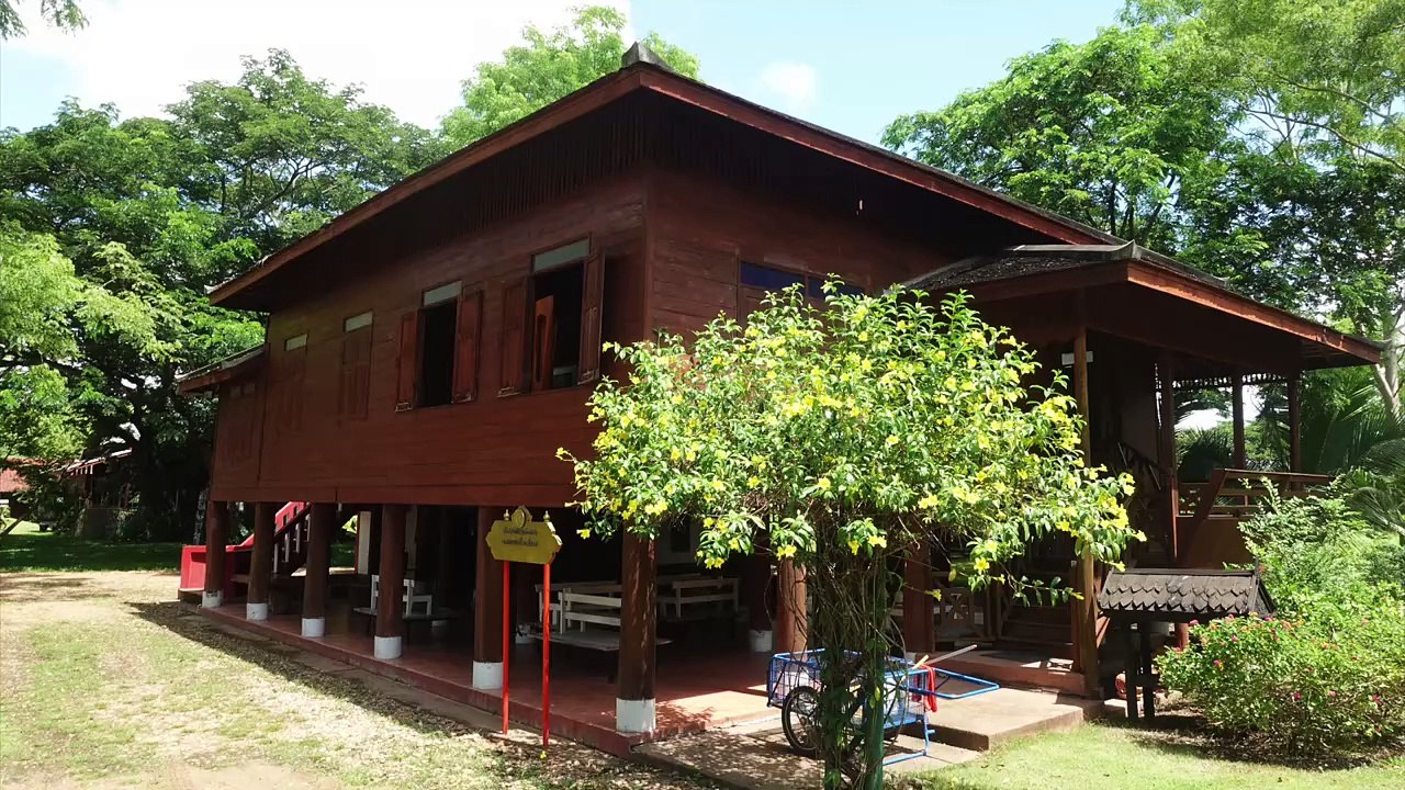 Inson Wongsam #vlog #kunst #art #skulptur #malerei  #thailand2022  #galerie  #auswandern  #ausflug