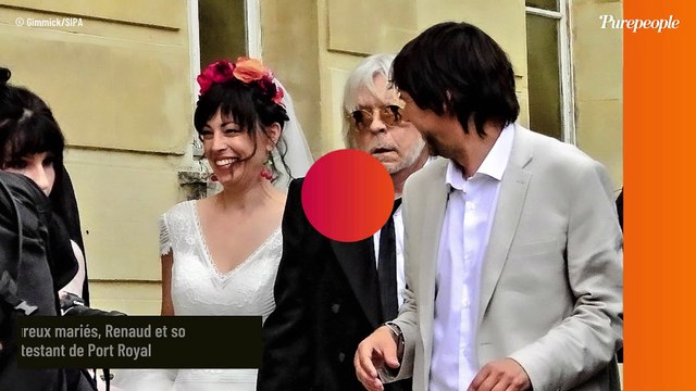 Mariage de Renaud et Cerise : Baiser des mariés, voiture à l'ancienne, pluie de bulles... Les belles images de la fête