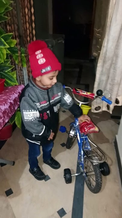 Kid didnt liked the new cycle #trending #viral #foryou #reels #beautiful #love #funny #delicious #fun #love #yummy #tiktok #facebook #reel #status #whatsapp #trend