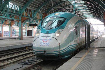 Sivas-İstanbul arası artık 7 saat: YHT seferlere başladı!