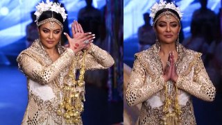 Bombay Times Fashion Week 2024:Sushmita Sen Bridal Ramp Walk Video Troll,Rakhi से Compare...
