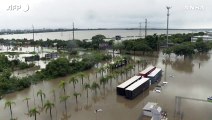 Inondazioni Brasile, Porto Alegre isolata e' a rischio crisi umanitaria