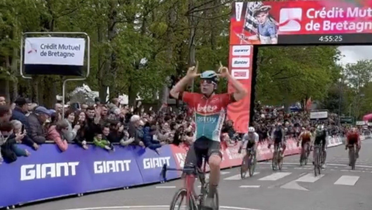Cyclisme - Tro Bro Léon 2024 - Arnaud De Lie s'impose en costaud... après 2 crevaisons !