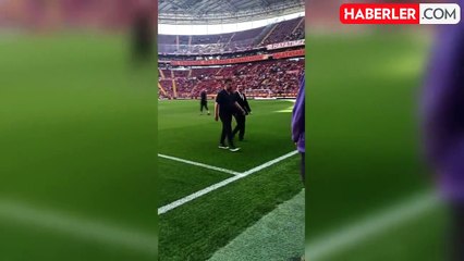 Galatasaraylı taraftarlar, Bülent Uygun'u ıslıkladı