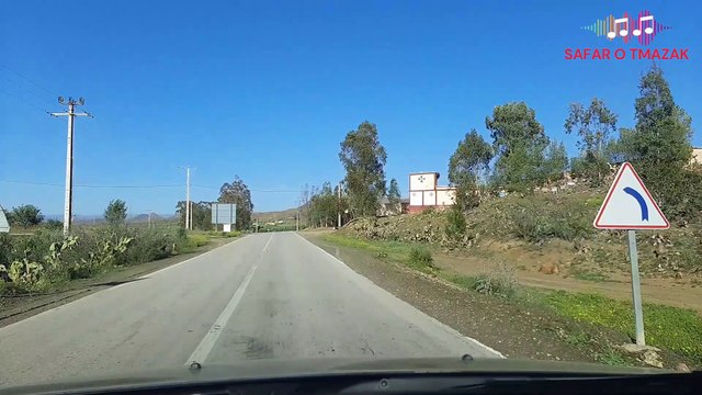 إيقاعات الأمازيغ: رحلة موسيقية تلامس الروح عبر جبال الأطلس - Amazigh Rhythms: A Soul-Stirring Music Odyssey through the Atlas Mountains