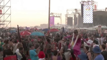 1.6 million Madonna fans gather on Copacabana beach for historic free concert