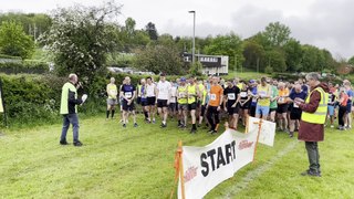 Competitors begin Crediton Crunch 10km (Will Goddard, Crediton Courier)