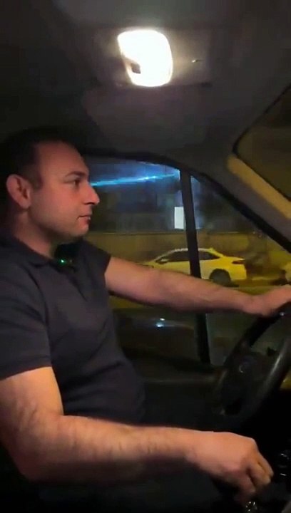 Belediye başkanı gece yarısı direksiyona geçip ilaçlama yaptı