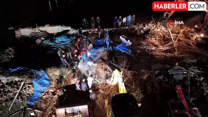 Aksaray'da mandıra çöktü: 750 küçükbaş hayvan göçük altında kaldı