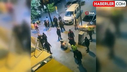 İzmir'de kavgaya müdahale eden polislere saldıran şahıs kamerada