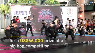 High School Students Compete in Hip Hop Battle