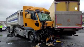 Kayseri'de 6 aracın karıştığı zincirleme trafik kazasında 6 kişi yaralandı