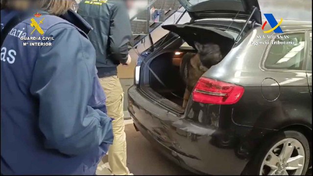 Guardia Civil y Agencia Tributaria desarticulan una organización criminal dedicada a la compra y venta de vehículos usados importados de la UE