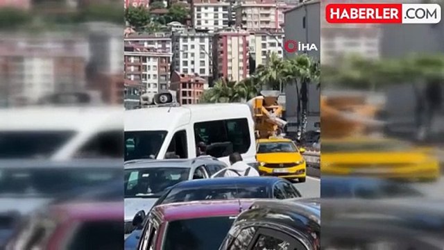 Eyüpsultan'da Zabıta Ekipleri Para Dilenen Kişinin Üzerinden 23 Bin 45 Lira Çıkardı
