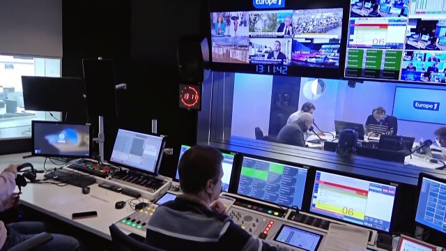 Élections européennes : Valérie Hayer présente son programme et tente de se relancer avec un meeting