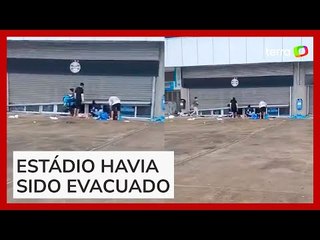 Arena do Grêmio é saqueada após ser evacuada por enchente em Porto Alegre