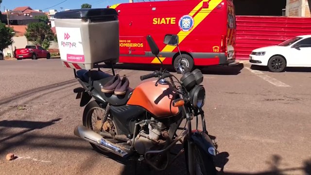 Motociclista fica ferido após colidir contra caminhonete no Ciro Nardi