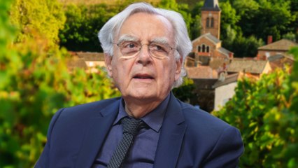 Bernard Pivot : découvrez l'extraordinaire demeure cachée près d'un vignoble du Beaujolais