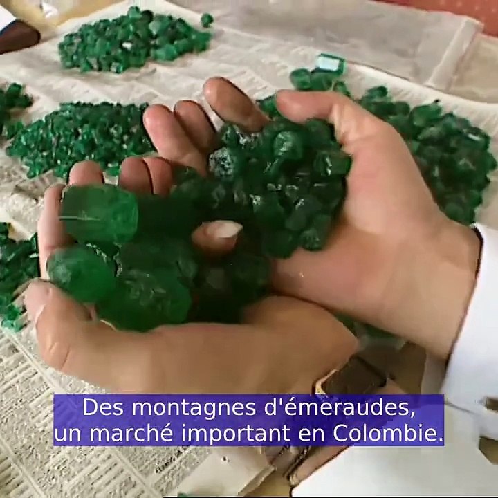 Sur la table, des millions de dollars