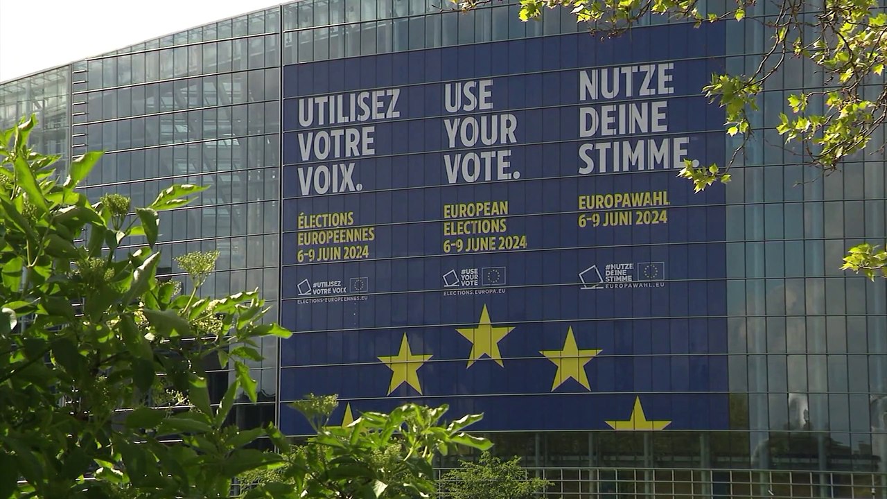 La JEC expedienta a Tezanos por la encuesta del CIS por el periodo de reflexión de Sánchez