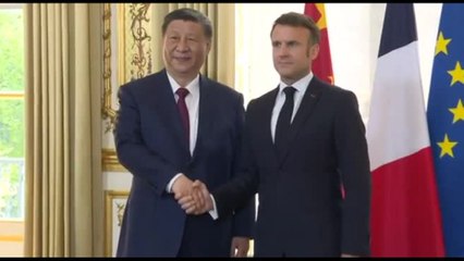 Francia-Cina, Macron loda Xi Jinping per impegno a non vendere armi a Russia
