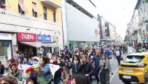Milano,  la protesta dei residenti contro la chiusura della scuola Gentilino