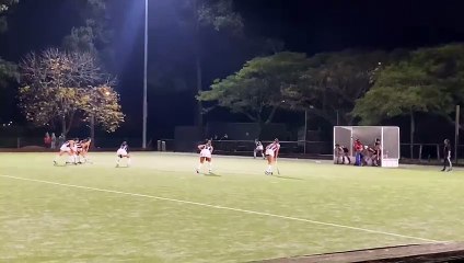Gol de Matilde Kliche de Carrasco Polo contra Old Girls, hockey sobre césped