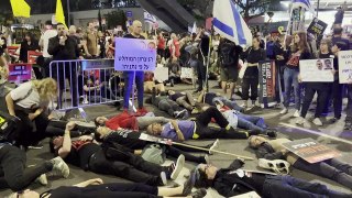 تظاهرة في تل أبيب للمطالبة باتفاق لوقف إطلاق النار في غزة