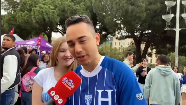 Olanchano presume que enamoró a ucraniana con la comida hondureña