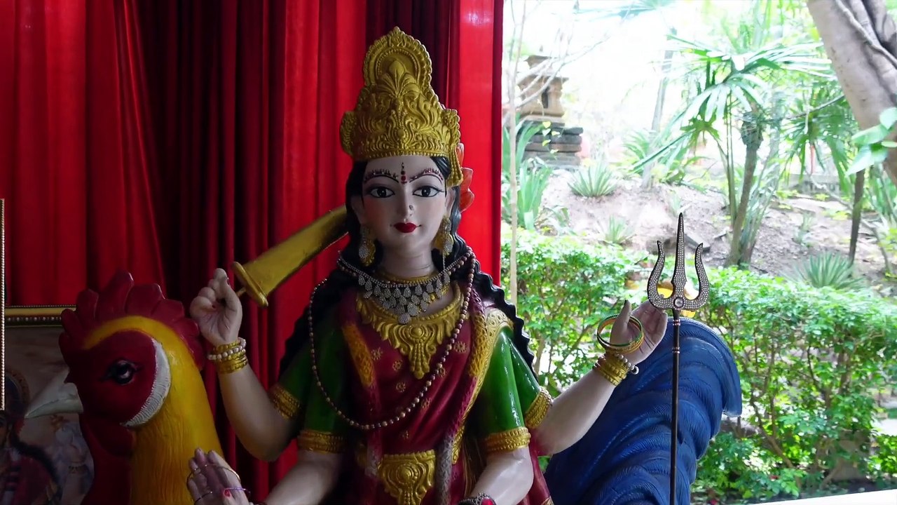 3 Nasen  #ganesha #krishna #shiva #museum #drohnenflug #chiangmai #auswandern #langnase #thailand (1080p_30fps_H264-128kbit_AAC)