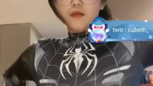 Cubeth cewek cantik kacamata kostum Spiderman